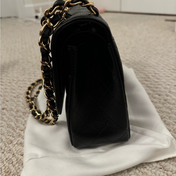 Chanel Classic Jumbo Double Flap Black Caviar Gold Hardware - Picture 4 of 13